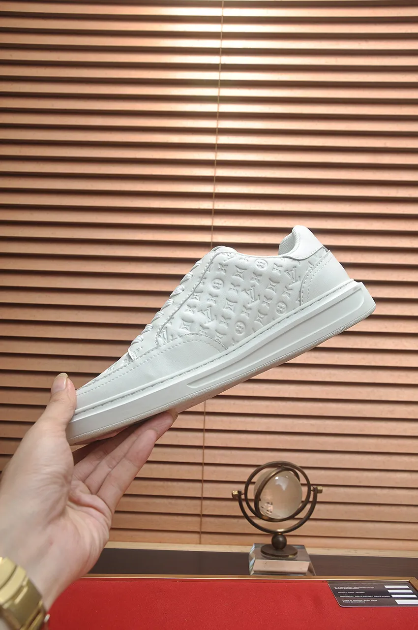 Men's shoes💰440💶【LOUIS VUITTON】Same model from LV.Louis Vuitton official website [satisfied] original single hot model LV original factory cowhide material👑1:1 original plate sheepskin lining, body accessories one-to-one molding💪 counter quality 🙏 Dear friends, if you still worry about wearing matching shoes💋, then these shoes are your best choice🎁🎁! 38-45 (45 is custom-made and cannot be returned or exchanged)